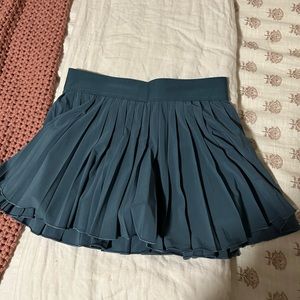 Aritzia TnAction Tennis Micro Skirt
